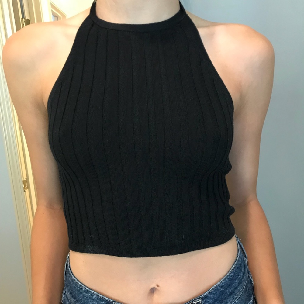 Black cropped halter top